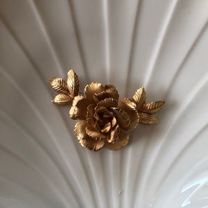 Vintage Gold Rose
